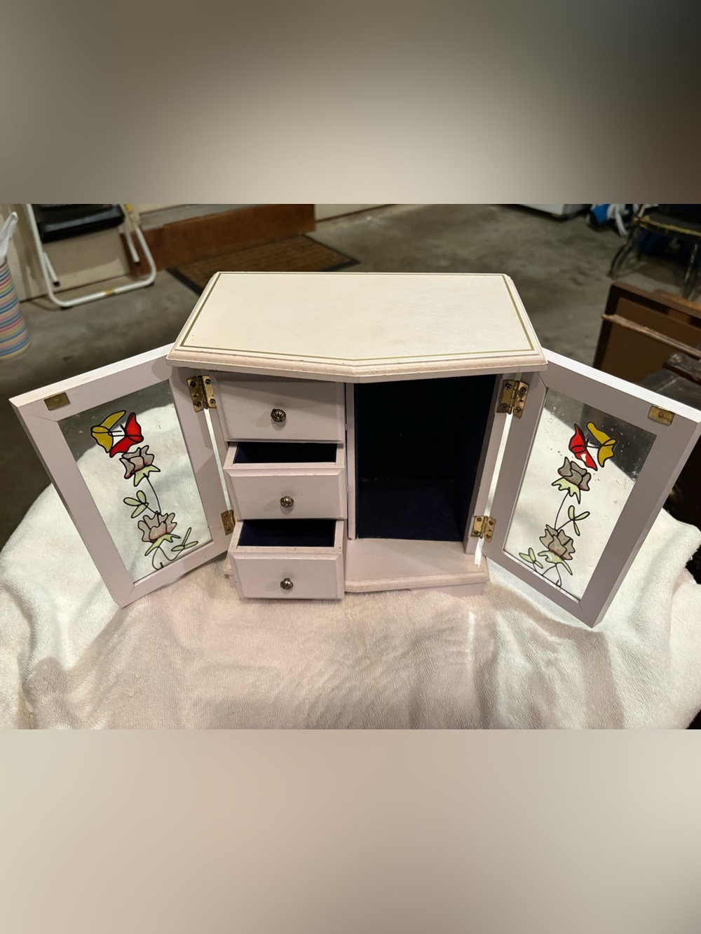 Vintage White jewelry box handmade with stained glass